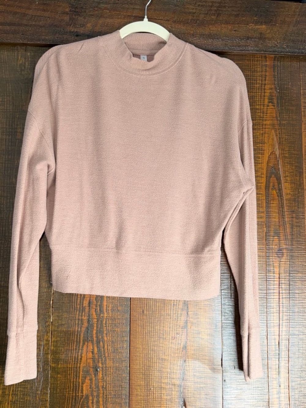 Women's Long-Sleeve Crewneck Top in Dusty Rose